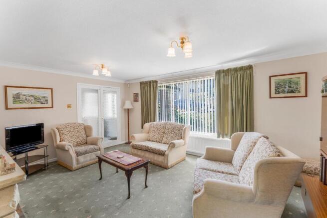 4 bed Detached for sale Image 5