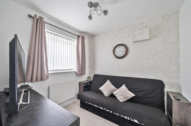 1406017-8-6980786...