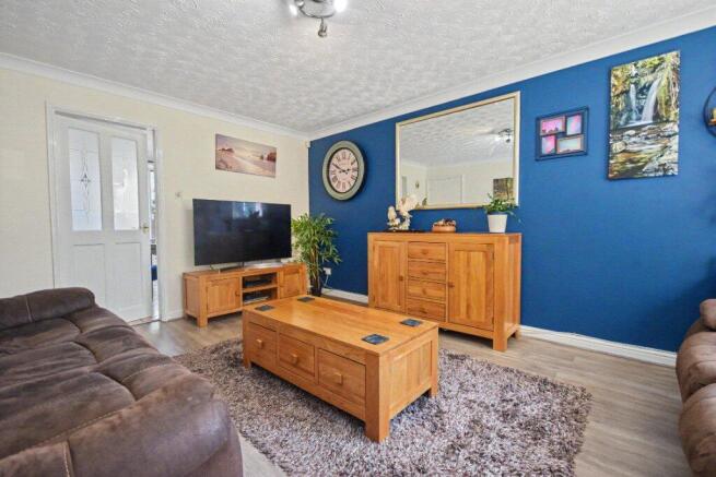 3 bed Detached for sale Image 3