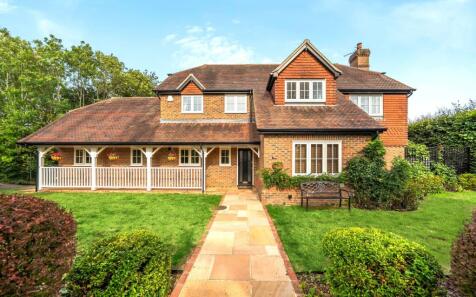 Rookwood Park, Horsham, RH12