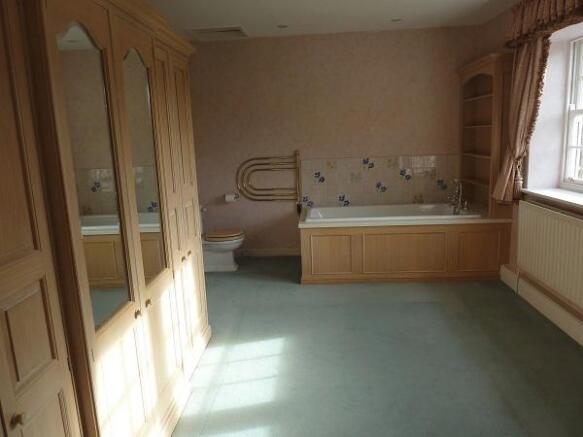Ensuite/Dressing Room
