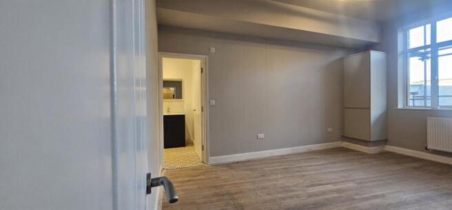 Riverstreet Flat 4 Bedroom1.jpg