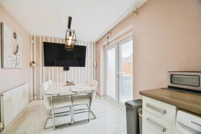 3 bed Detached for sale Image 7
