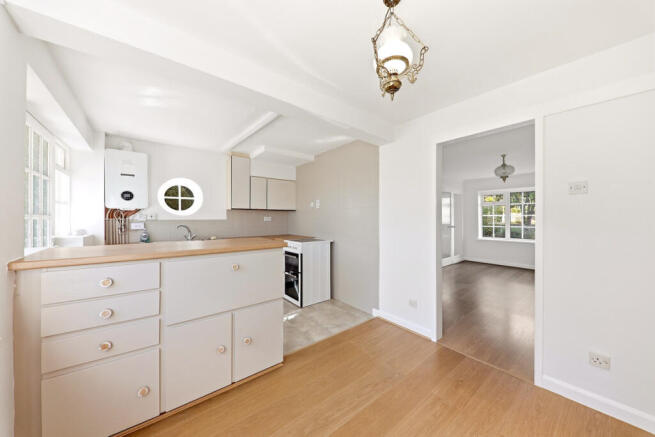 3 bed Semi-Detached for sale Image 5