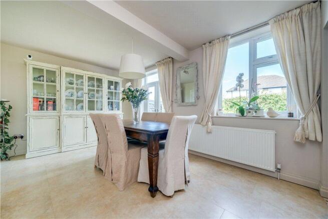 4 bed Semi-Detached for sale Image 6