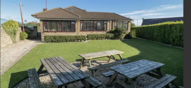 9 bed Detached Bungalow for sale Image 10