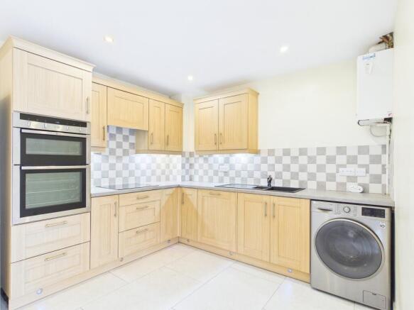 CAM01338G0-PR0167-STILL007