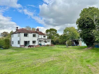 Lock Cottage, Bath Road, Midgham