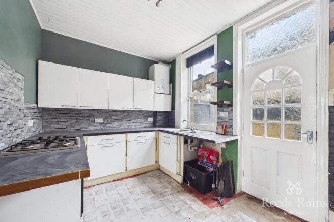 3 bed Terraced for sale Image 4