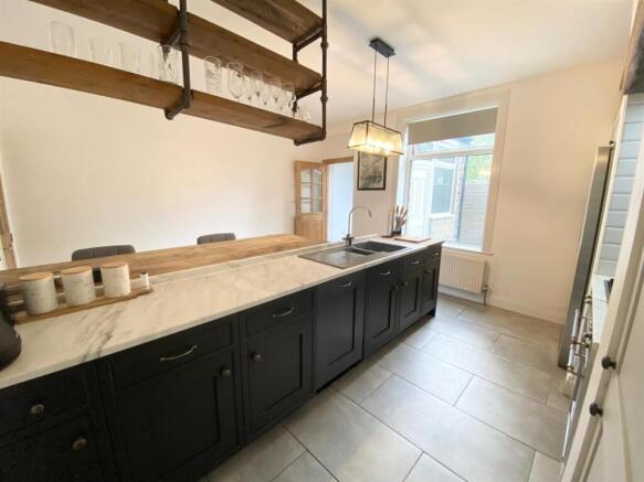 2 bed Terraced for sale Image 7