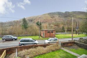 33, Glan Yr Afon, Swansea SA9 2HA