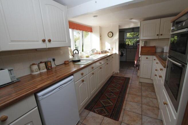 Kitchen/Dining...