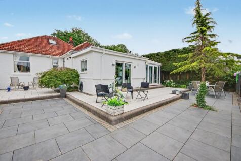 Bursledon Road, Sholing, SO19