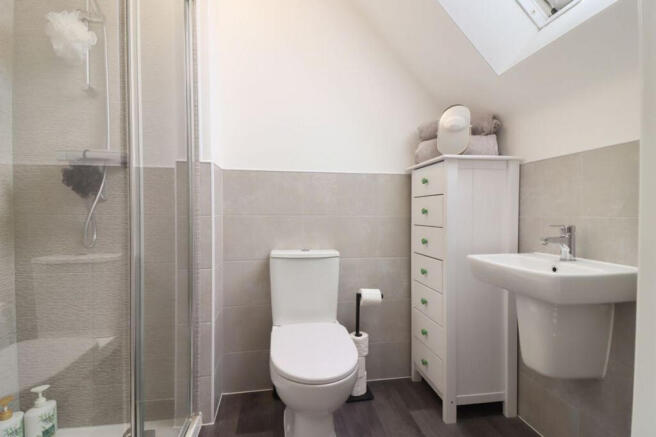 3 bed Terraced for sale Image 11