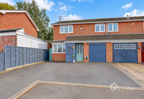 Hilary Bevins Close, Higham-On-The-Hill, Nuneaton