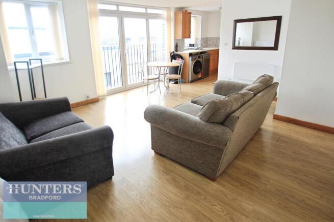 2 bed Flat to rent Image 6