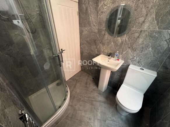 6 bed House to rent Image 9
