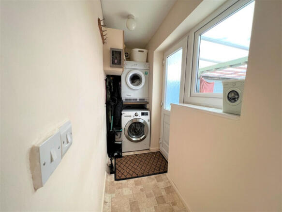King Georges Avenue Leiston IP16 photo 4
