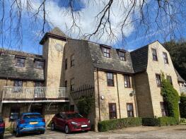 2, Priory Gardens, Ambury Road South, Huntingdon PE29 3HB