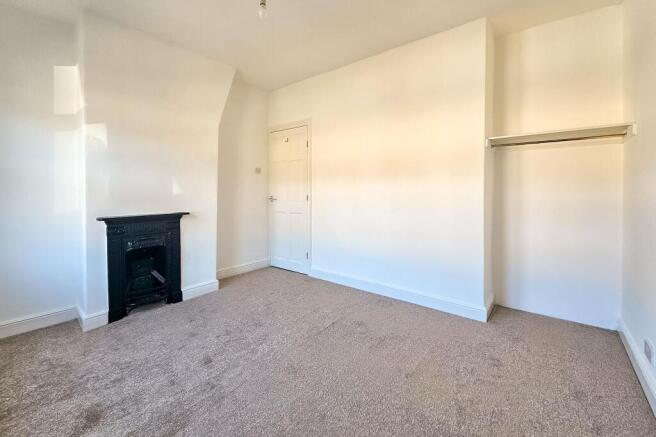 2 bed Terraced for sale Image 8