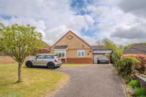 57, Rowan Way, Beccles NR34 7ES