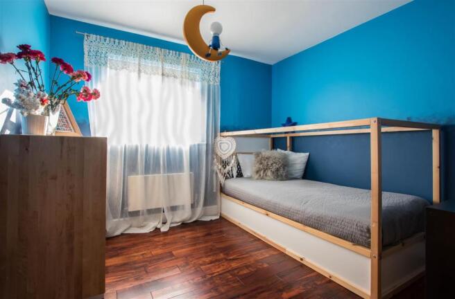 19.Bed2.jpg