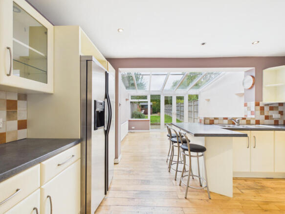 4 Bedroom Terraced House for Rent in the heart of