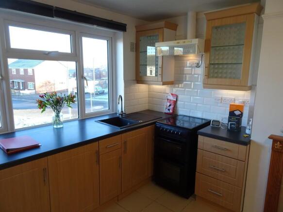 kitchen2.jpg