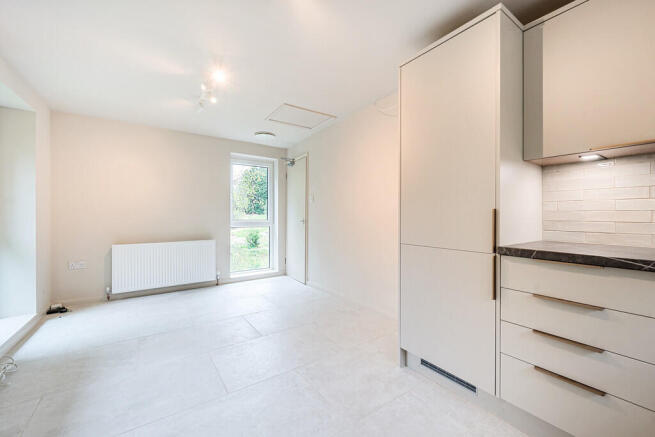 Living/dining are...