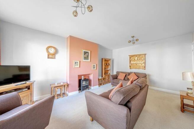 2 bed Semi-Detached for sale Image 6