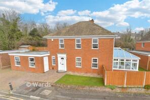 1, Carlsden Close, Dover CT17 0SD