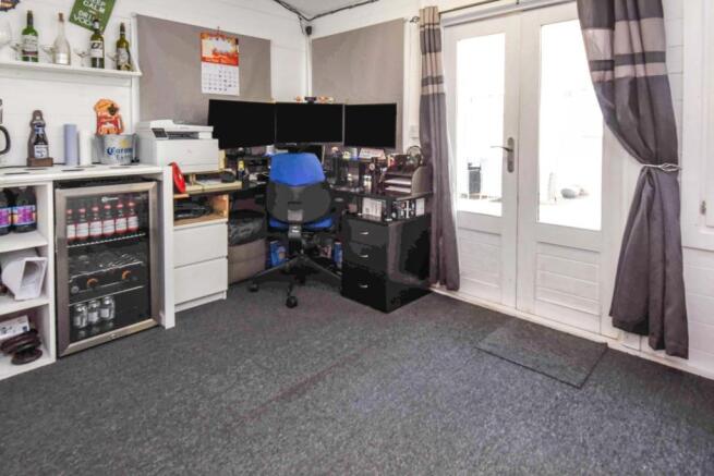 Photo 17