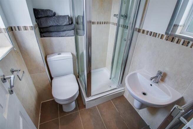 3 bed Town House for sale Image 8