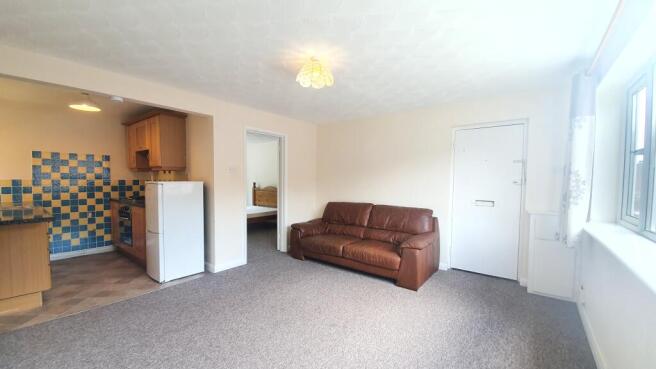 2 Lounge