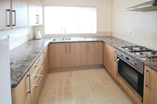 2 bed Detached Bungalow for sale Image 4