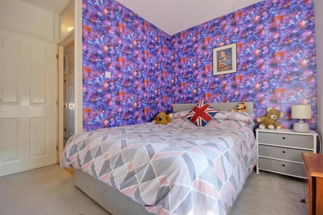 2 bed Terraced for sale Image 11