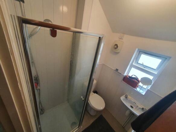 Shower Room (2)