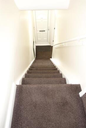 2 bed Terraced to rent Image 7