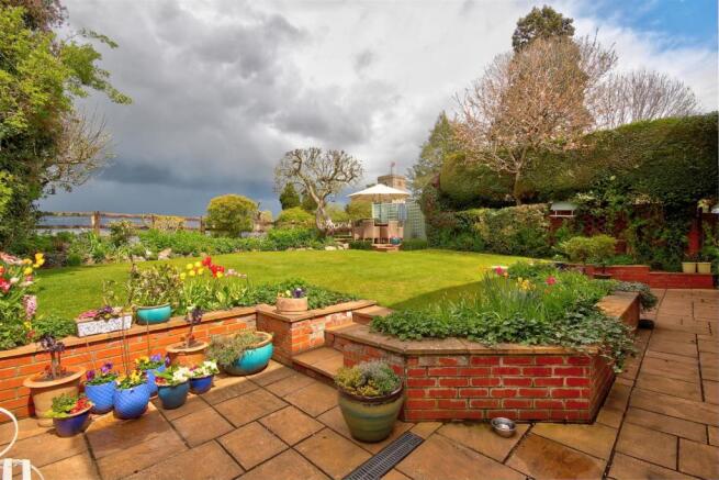 24 Garden.jpg