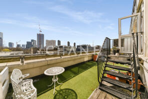 61, Newland Court, Old Street, London EC1V 9NS