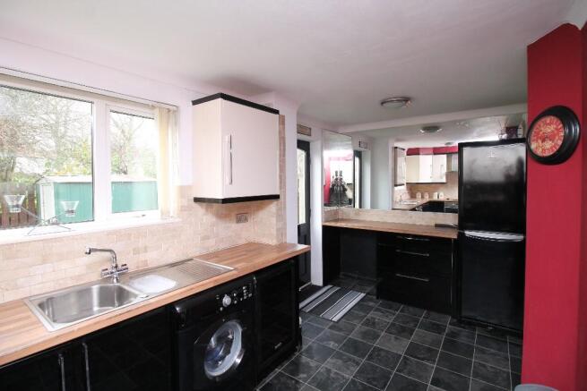 Kitchen Pic 3