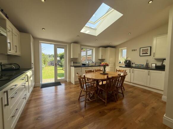 Kitchen / Diner