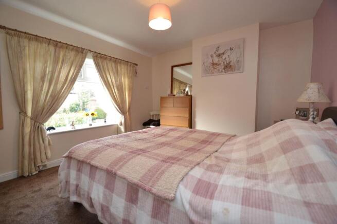 2 bed Semi-Detached for sale Image 9