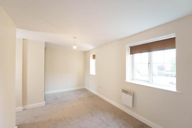 2 bed Flat to rent Image 4