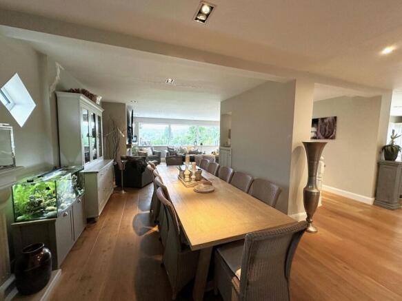 Dining Room (2)