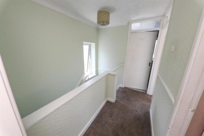 3 bed Semi-Detached for sale Image 10
