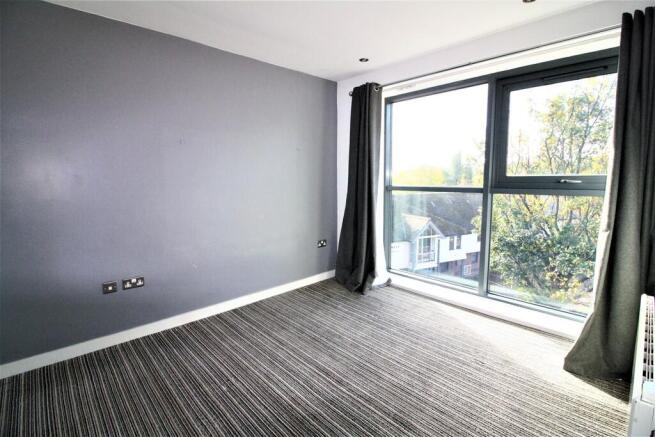 1 bed Apartment to rent Image 4