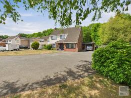 29, Highlands, Costessey NR8 5EA