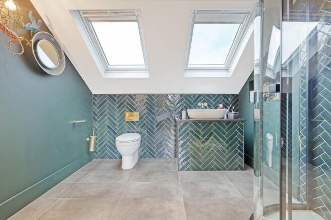top floor bathroom