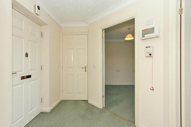 Riv-Hall_1.jpg